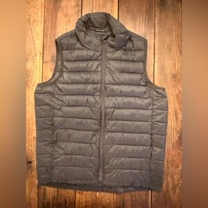 GAP Kids Black Puffer Vest size Large